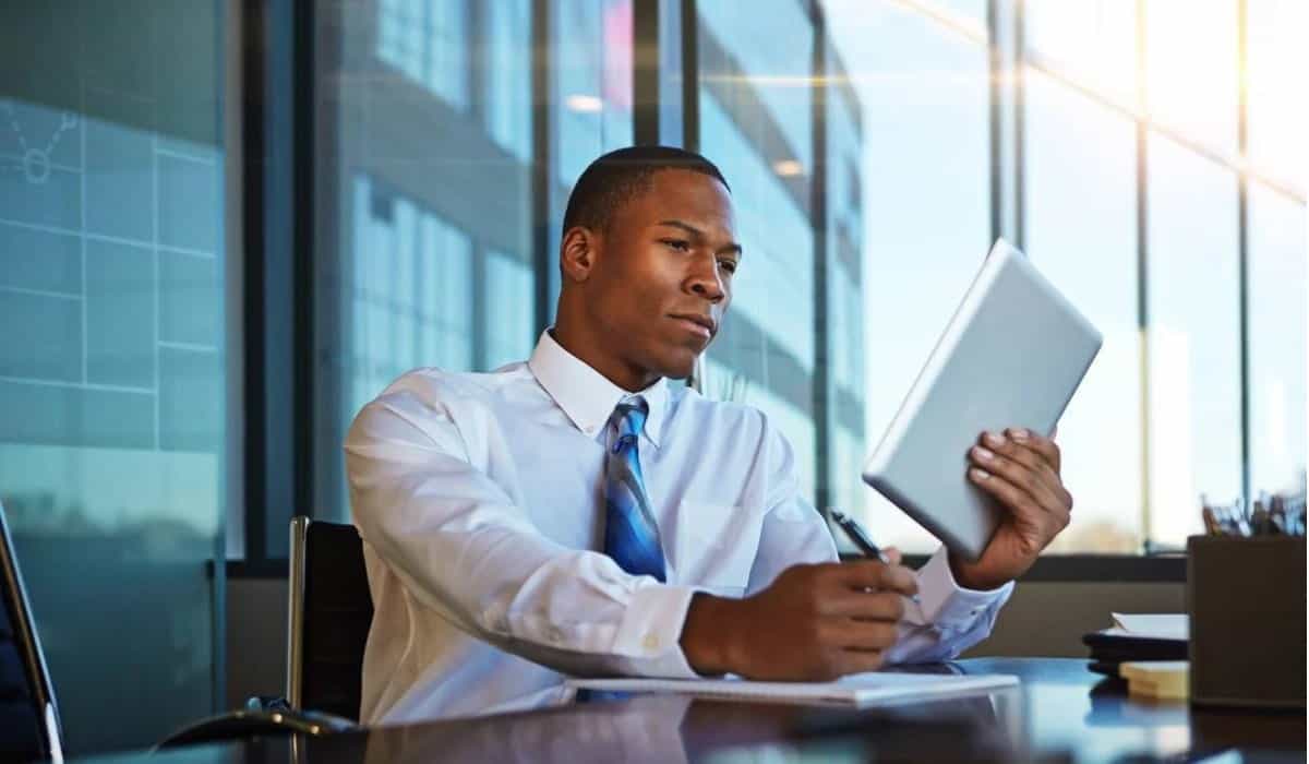 Sales Closer Specialist Skills, Strategies, and Career Insights