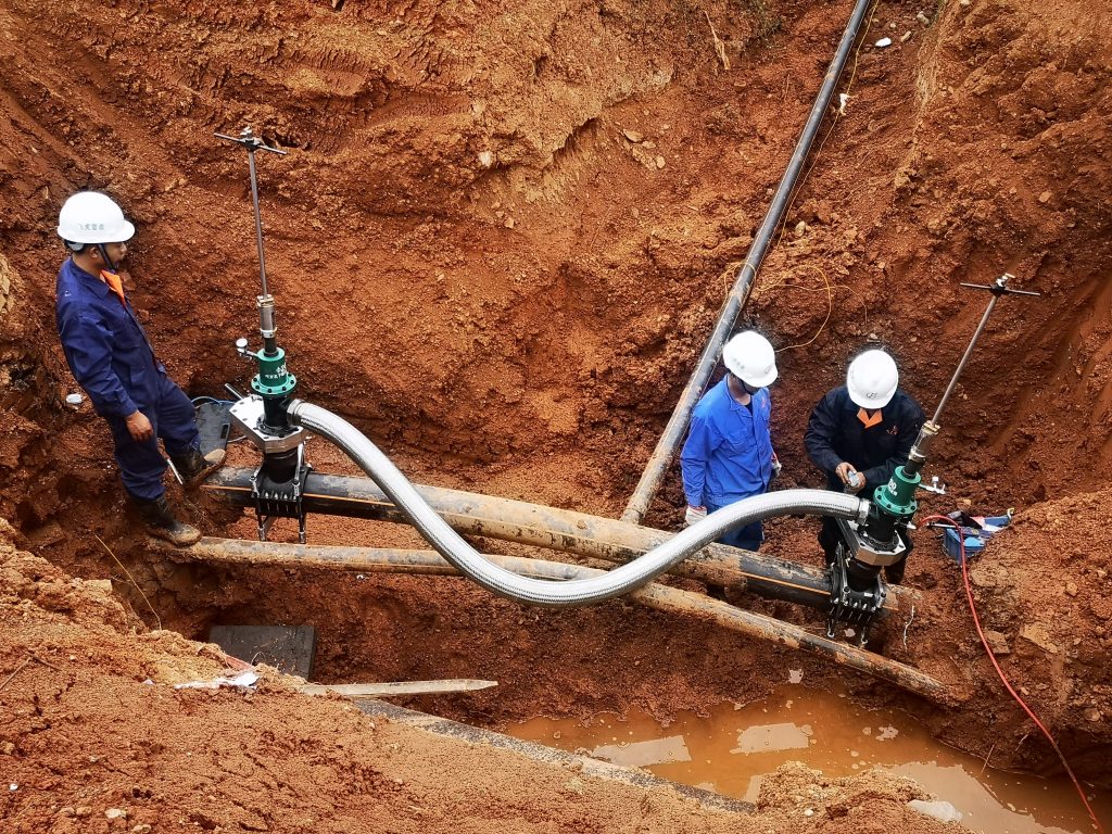 PE Line Stopping A Reliable Method for Safe Pipeline Maintenance