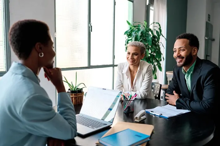 The Ultimate Guide to Choosing the Right Commission-Only Sales Hiring Platform
